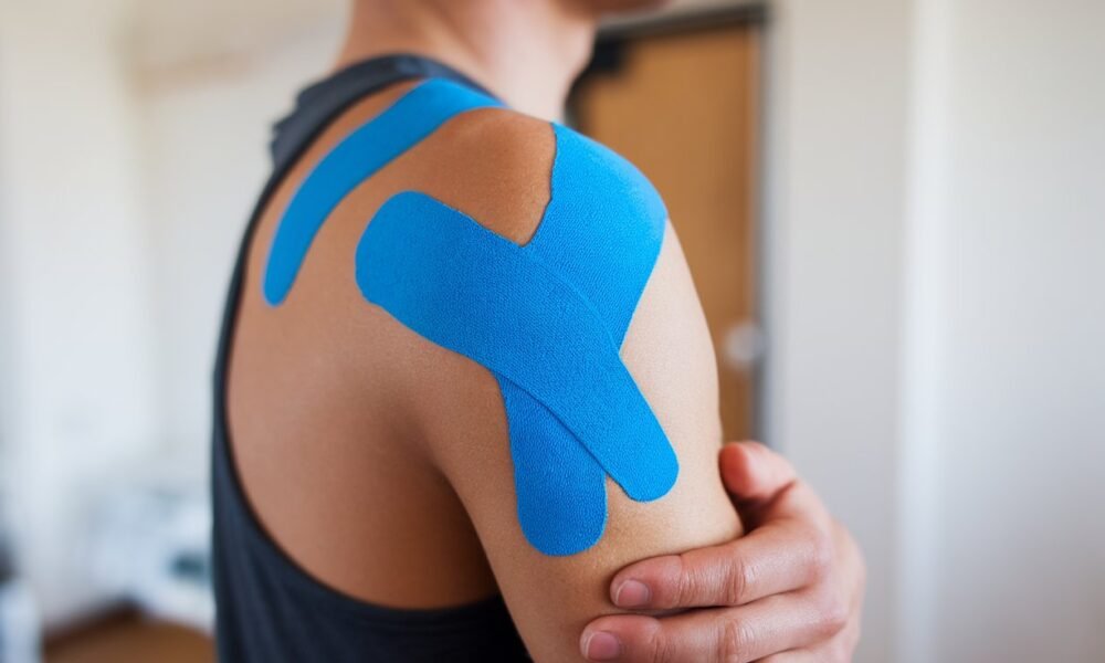 KT Tape shoulder rotator cuff